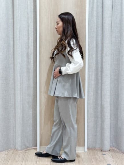 sachiさんの「grove｜【マシンウォッシュ/防シワ】袖ドッキングペプラムブラウス【着回しカセット】」を使ったコーディネート