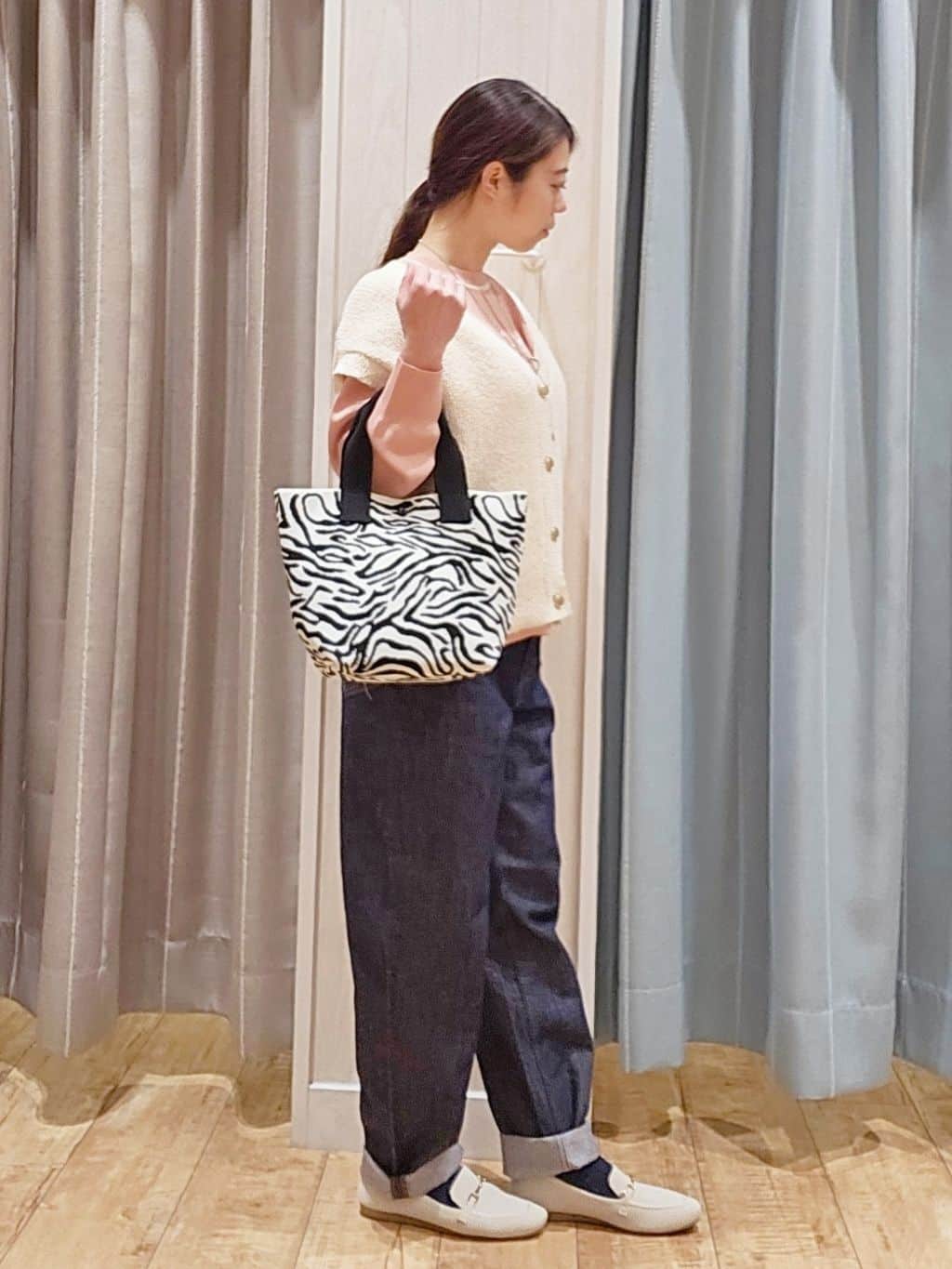 miyaさんの「SHOO･LA･RUE｜【洗濯機可/S-LL】軽やかなパイピングがポイント スウェットライクニット」を使ったコーディネート