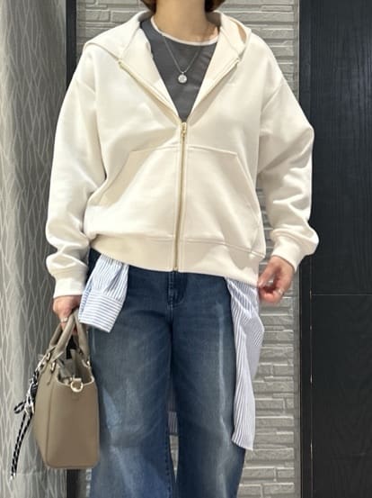 ga_riさんの「THE SHOP TK｜ダンボールジップパーカ」を使ったコーディネート