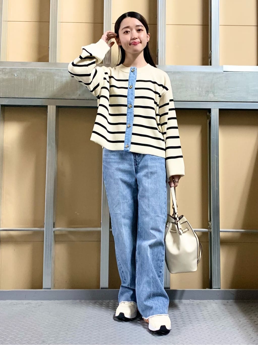 sahoさんの「THE SHOP TK｜AIBO DENIM フレア」を使ったコーディネート