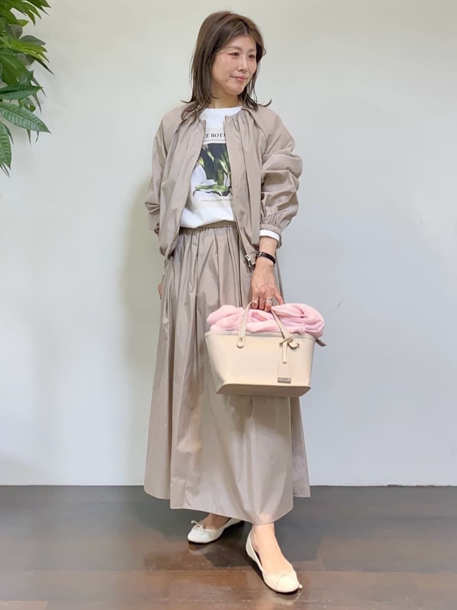 tomoさんの「UNTITLED｜【コットン100/洗える】フォトロングTシャツ」を使ったコーディネート