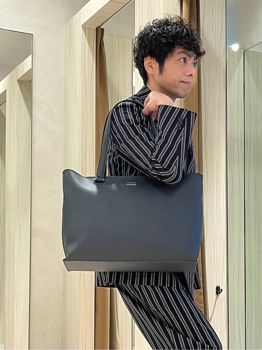 URAさんの「TAKEO KIKUCHI｜【BOWLER HAT LABEL】サッカーストライプ ダブルジャケット」を使ったコーディネート