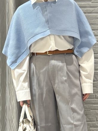 ga_riさんの「THE SHOP TK｜【2点セット】レイヤードスタイルでこなれ見え ニットベスト＆シャツ」を使ったコーディネート