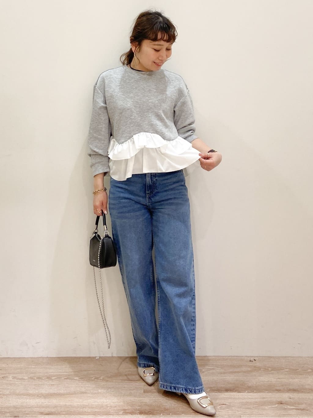 risayanさんの「OPAQUE.CLIP｜ワイドストレートデニムパンツ【洗濯機OK】《S～LL》」を使ったコーディネート