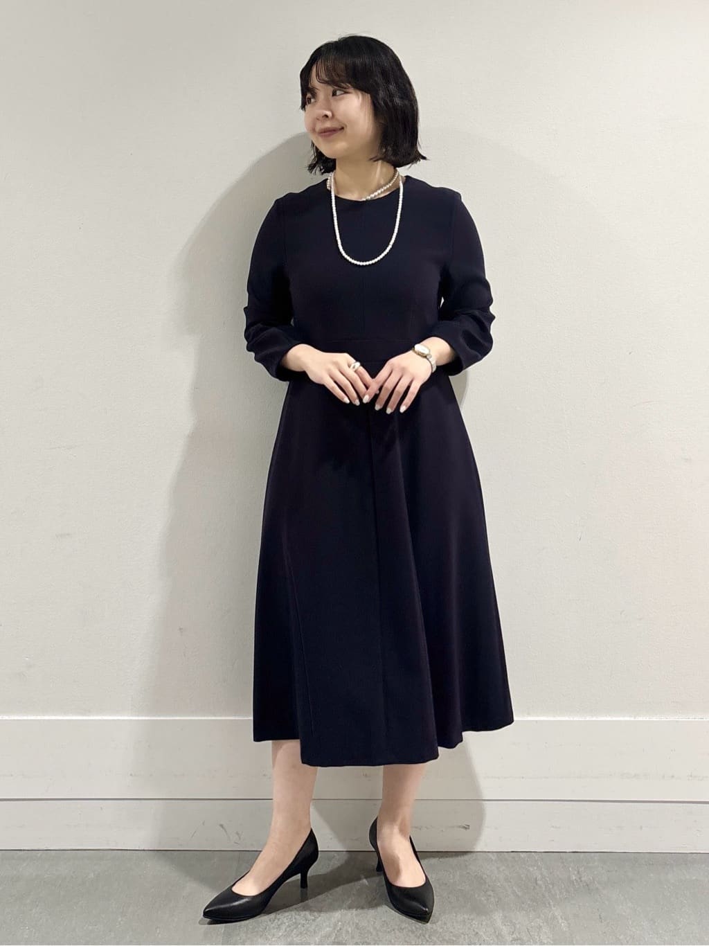 モエカさんの「UNTITLED｜【日本製・本革】Comfit Dresser Pumps（コンフィットドレッサーパンプス）」を使ったコーディネート