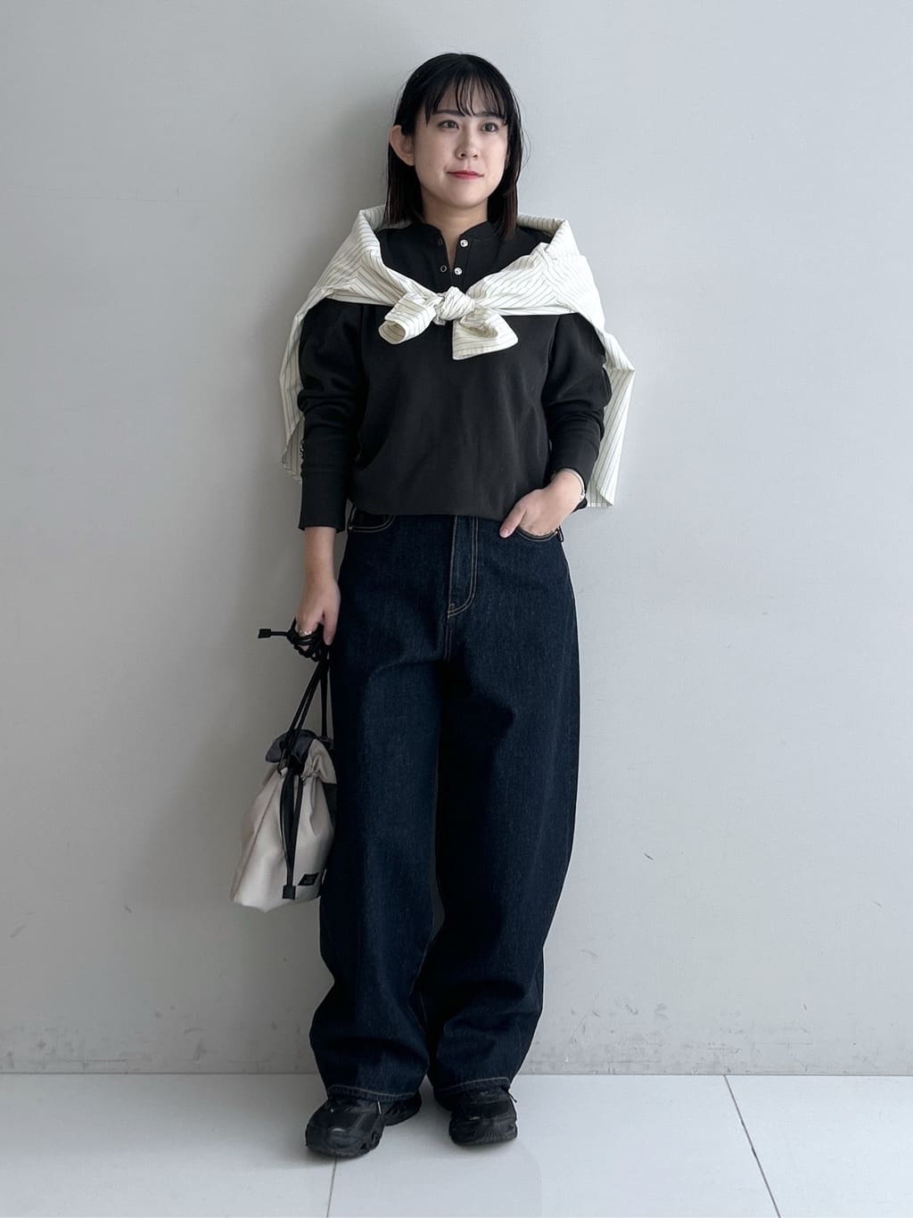 Hirokaさんの「Dessin｜【洗える】バックボタンオーバーシャツ」を使ったコーディネート