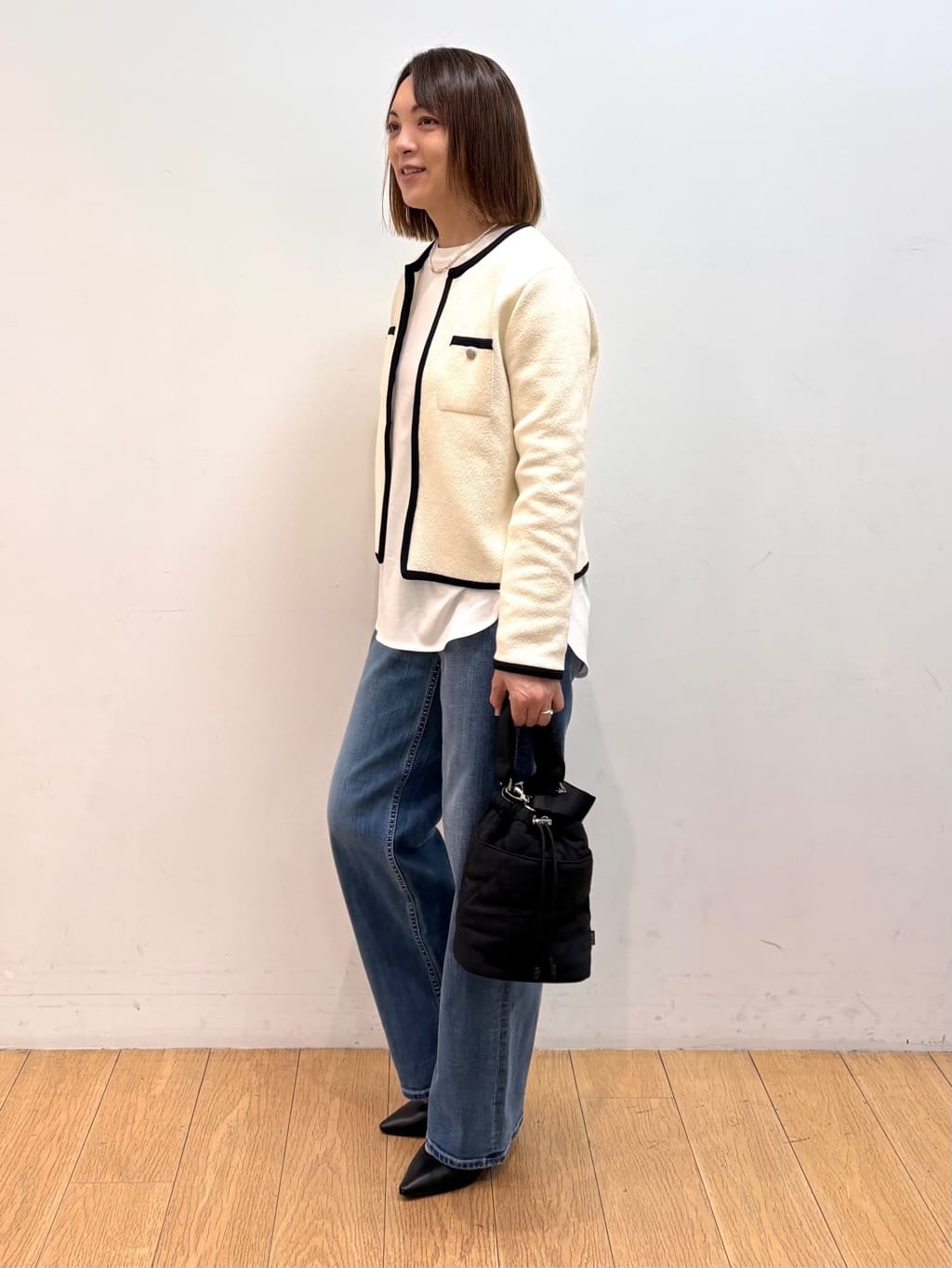 mikkoさんの「INDIVI｜【軽量】ブークレジャケット ニットカーディガン」を使ったコーディネート