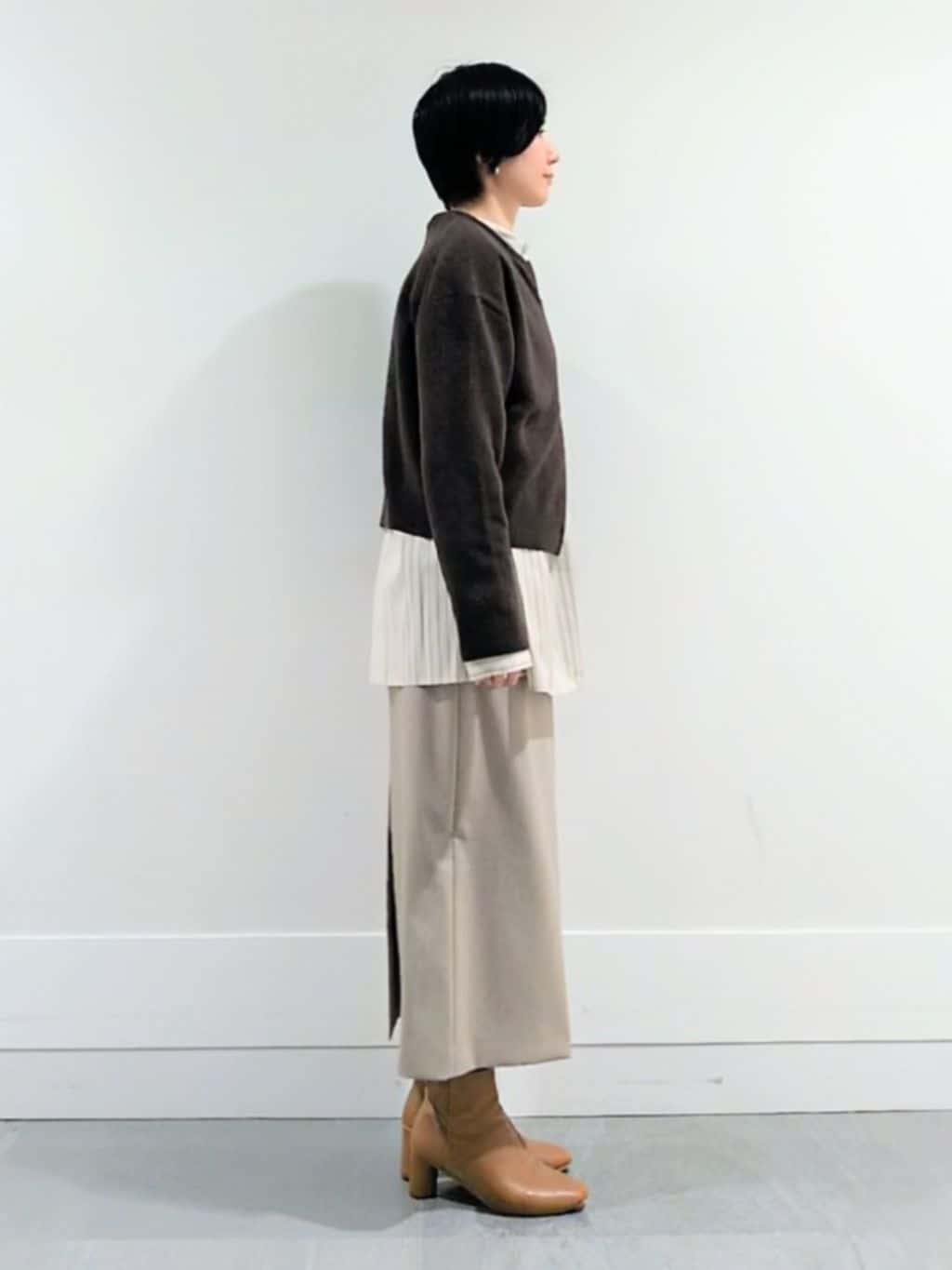 ミズタさんの「UNTITLED｜【ゆったりサイズ／着丈短め】ジップニットカーディガン」を使ったコーディネート