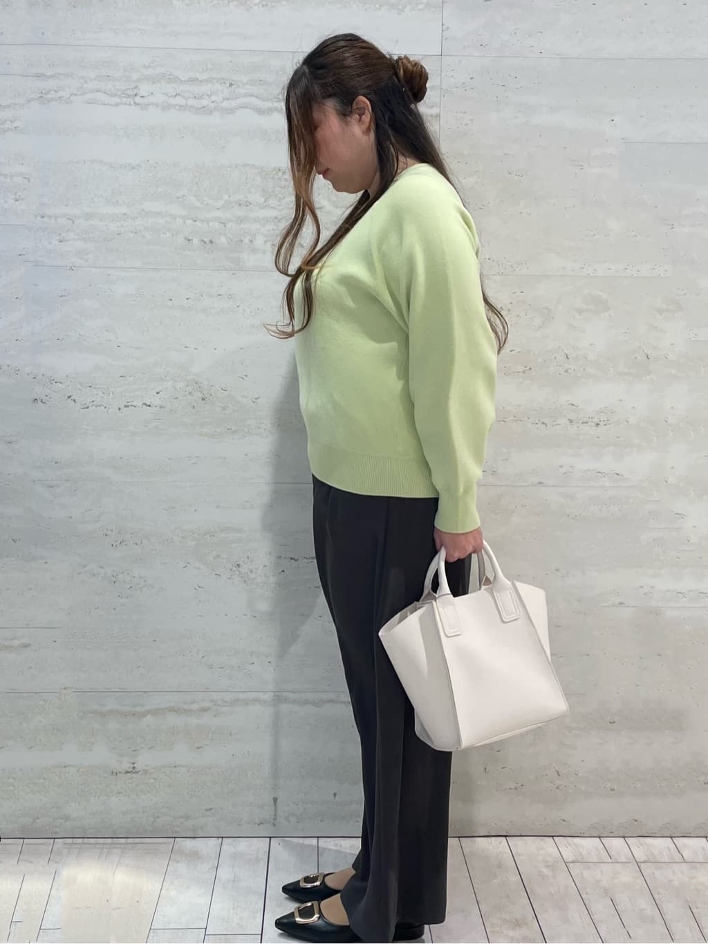 yunさんの「OPAQUE.CLIP｜スウェットライクニット【洗濯機OK】」を使ったコーディネート
