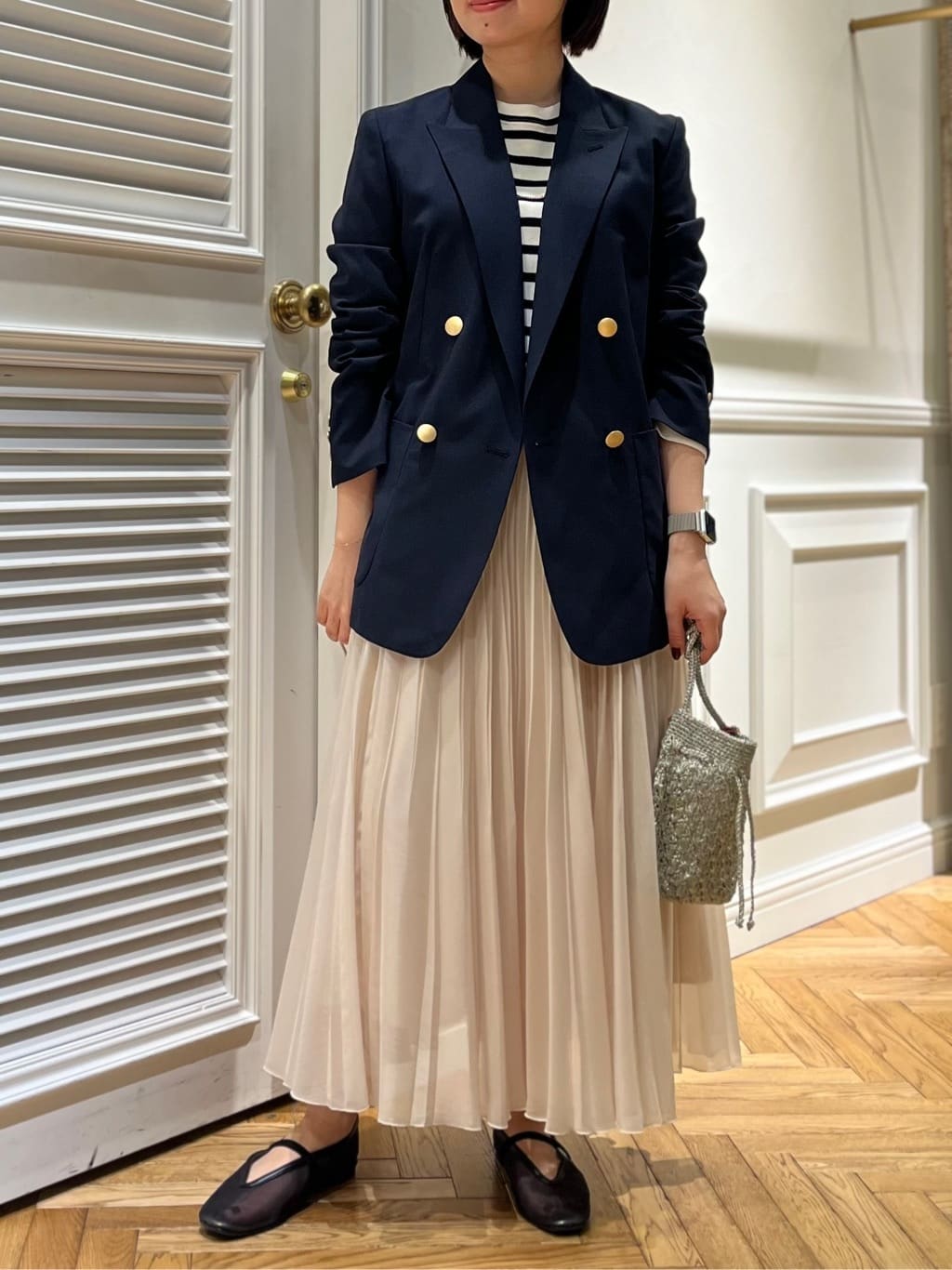 つじ まこさんの「DRESSTERIOR｜コンフォート ダブルブレザー」を使ったコーディネート