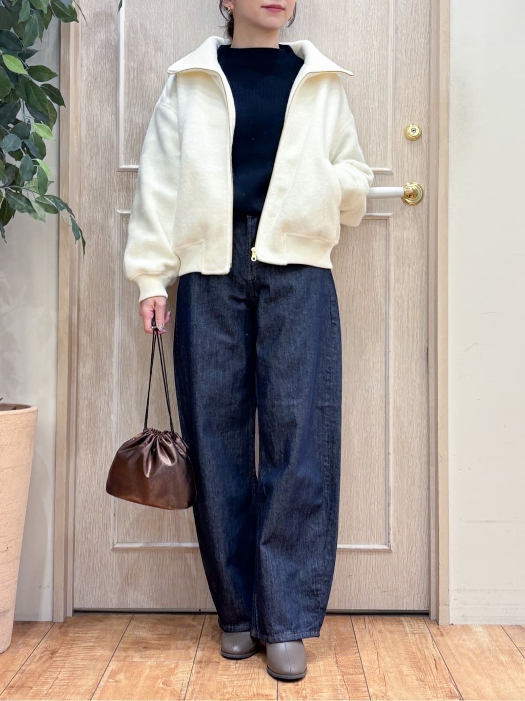 なみさんの「SHOO･LA･RUE｜【S-LL】軽くてふんわりあたたかい スライバージャケット」を使ったコーディネート