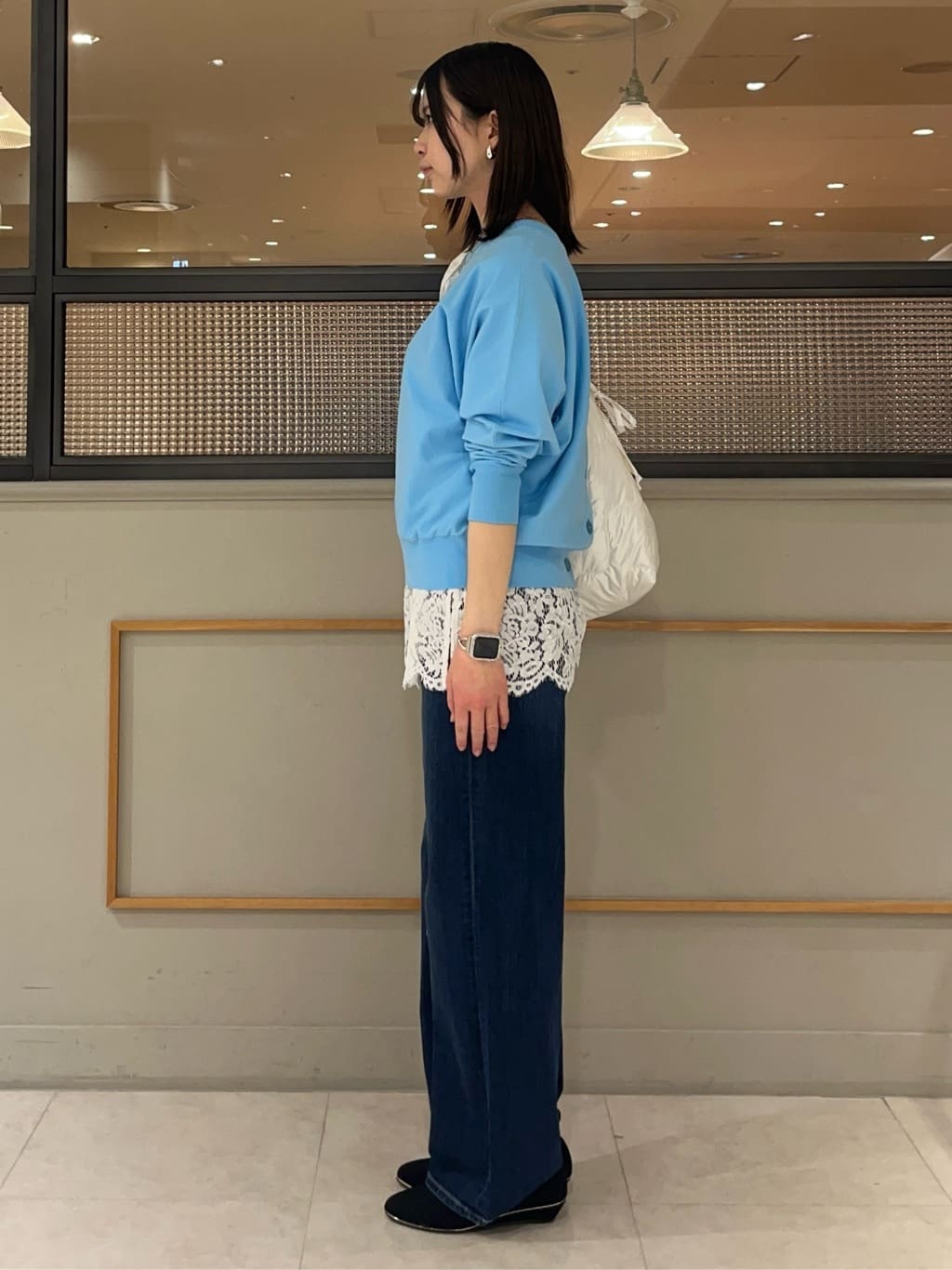 kumiさんの「INDIVI｜【洗える／前後2WAY／アンサンブル可能】ドルマンスリーブカーディガン」を使ったコーディネート