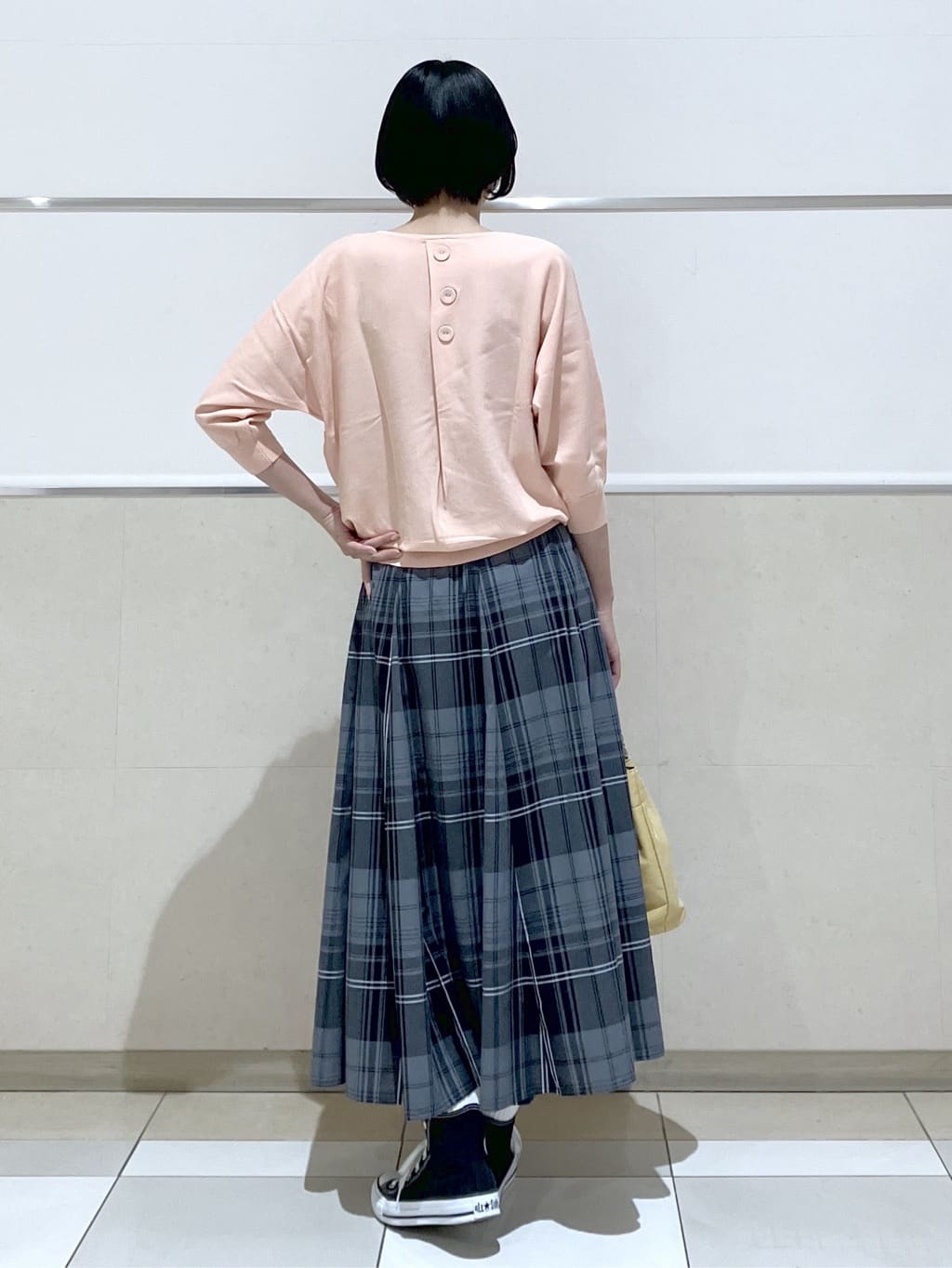 eriko さんの「Dessin｜【洗える】後ろボタンニットプルオーバー七分袖」を使ったコーディネート