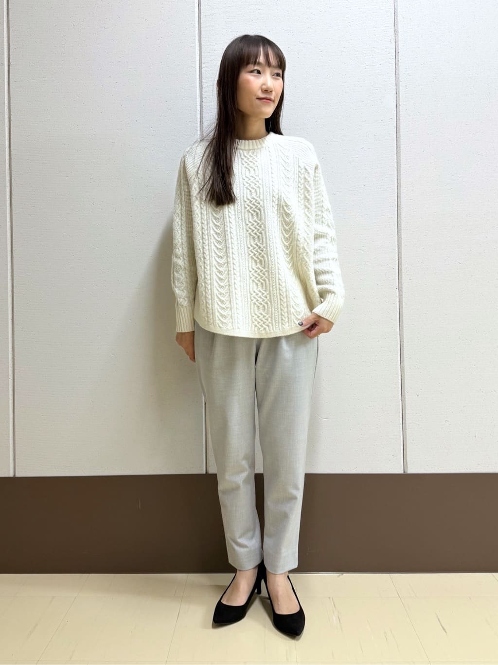mamiさんの「INDIVI｜【洗える】ケーブルデザイン ラウンドヘムニット」を使ったコーディネート