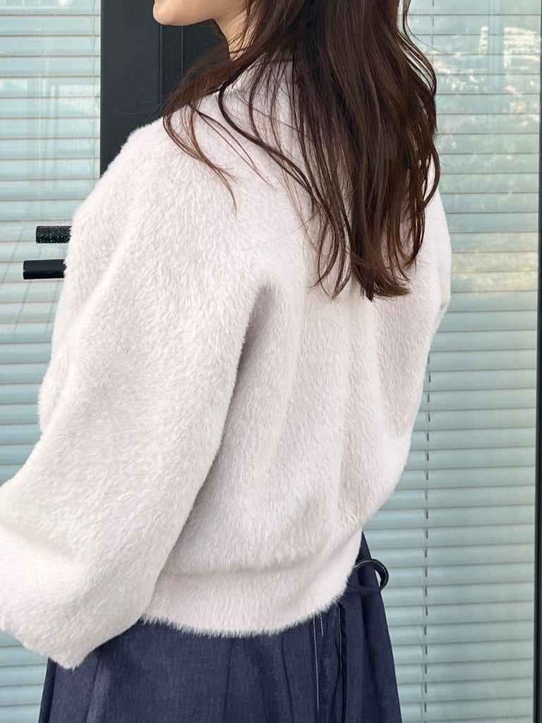 はばさんの「Couture brooch｜【前後2WAY】Springフェザーカーデトップス」を使ったコーディネート
