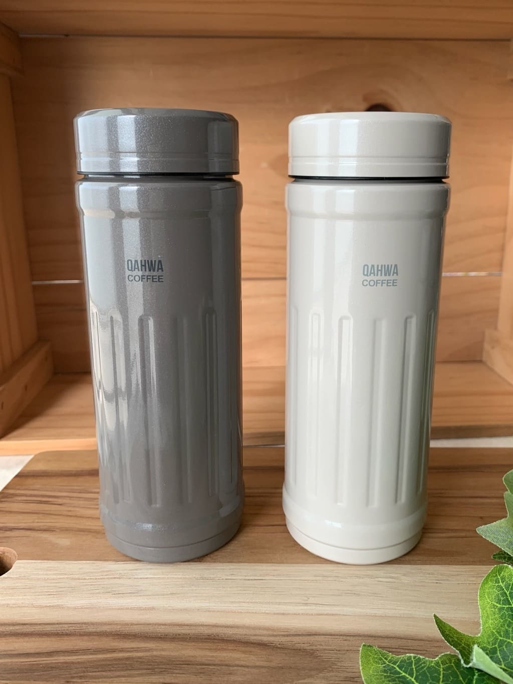 mikachoさんの「212 KITCHEN STORE｜コーヒーボトル2 グレージュ ＜QAHWA カフア＞」を使ったコーディネート