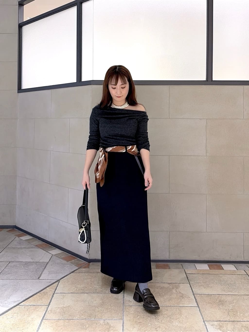 よねさんの「INDIVI｜オフショルカットソー」を使ったコーディネート