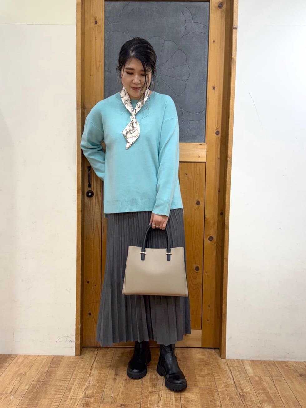 Ayana.さんの「SHOO･LA･RUE｜【防花粉/高レビュー】きれいもかっこいいも叶える 欲張りマウンテンパーカ」を使ったコーディネート