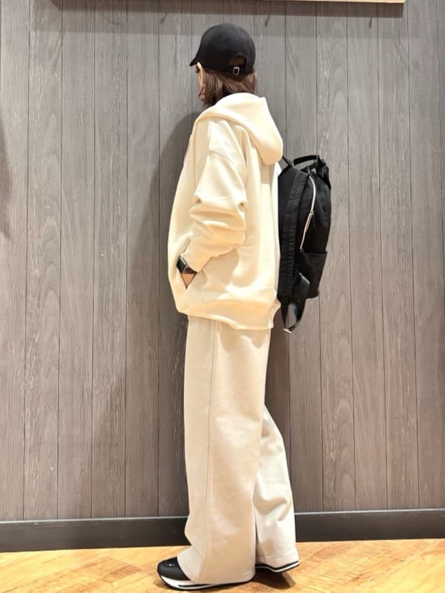 meiさんの「SHOO･LA･RUE｜【S-LL/洗濯機可】着こなしいろいろ 首元すっきりボートネック ボーダーロンT」を使ったコーディネート