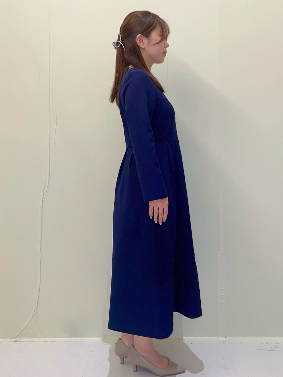 ayumiさんの「OPAQUE.CLIP｜《通勤対応》フィットアンドフレアワンピースダブルクロス【洗濯機OK】」を使ったコーディネート