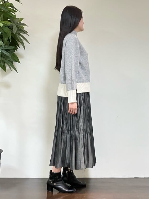 カレンさんの「UNTITLED｜【8色展開/洗える】ウールカシミヤ ハイネックニット」を使ったコーディネート