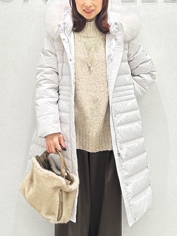 Miwaさんの「UNTITLED｜【洗える/ウエスト後ろゴム】ウール混　タックワイドパンツ」を使ったコーディネート