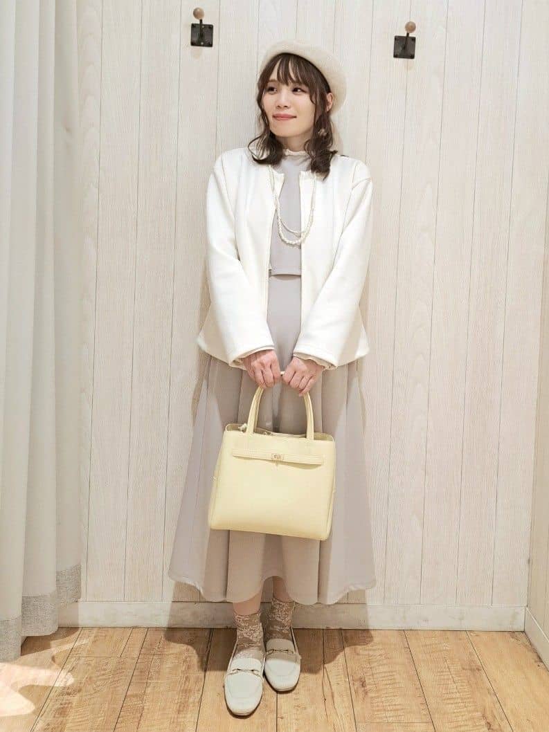 SAKIさんの「SHOO･LA･RUE｜【セットアップ可/S-LL/なめらかタッチ】大人のきれいめスタイルに ノーカラージップブルゾン」を使ったコーディネート