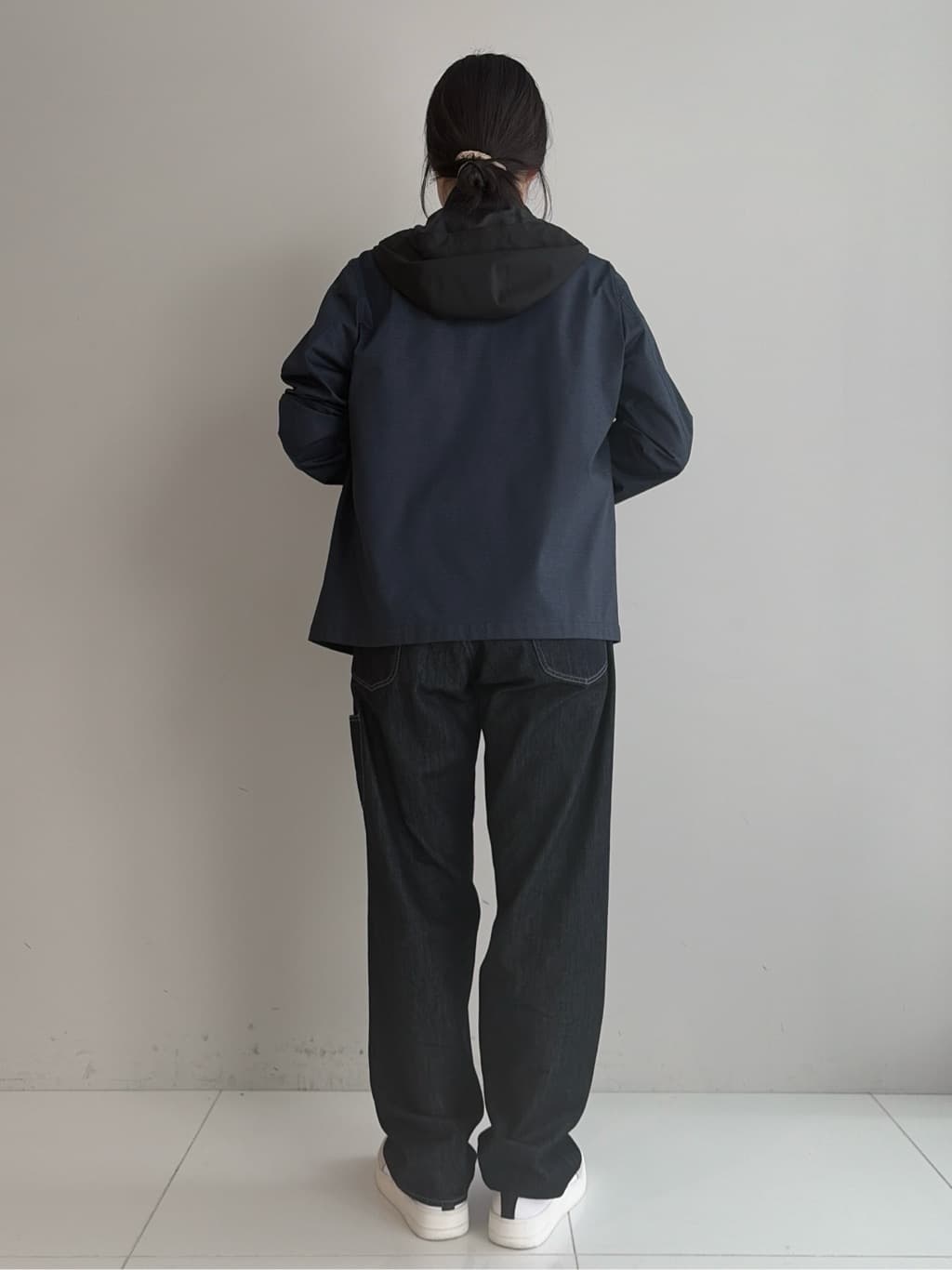 Akutagawaさんの「TAKEO KIKUCHI｜ロゴグラフィック プリントTシャツ」を使ったコーディネート