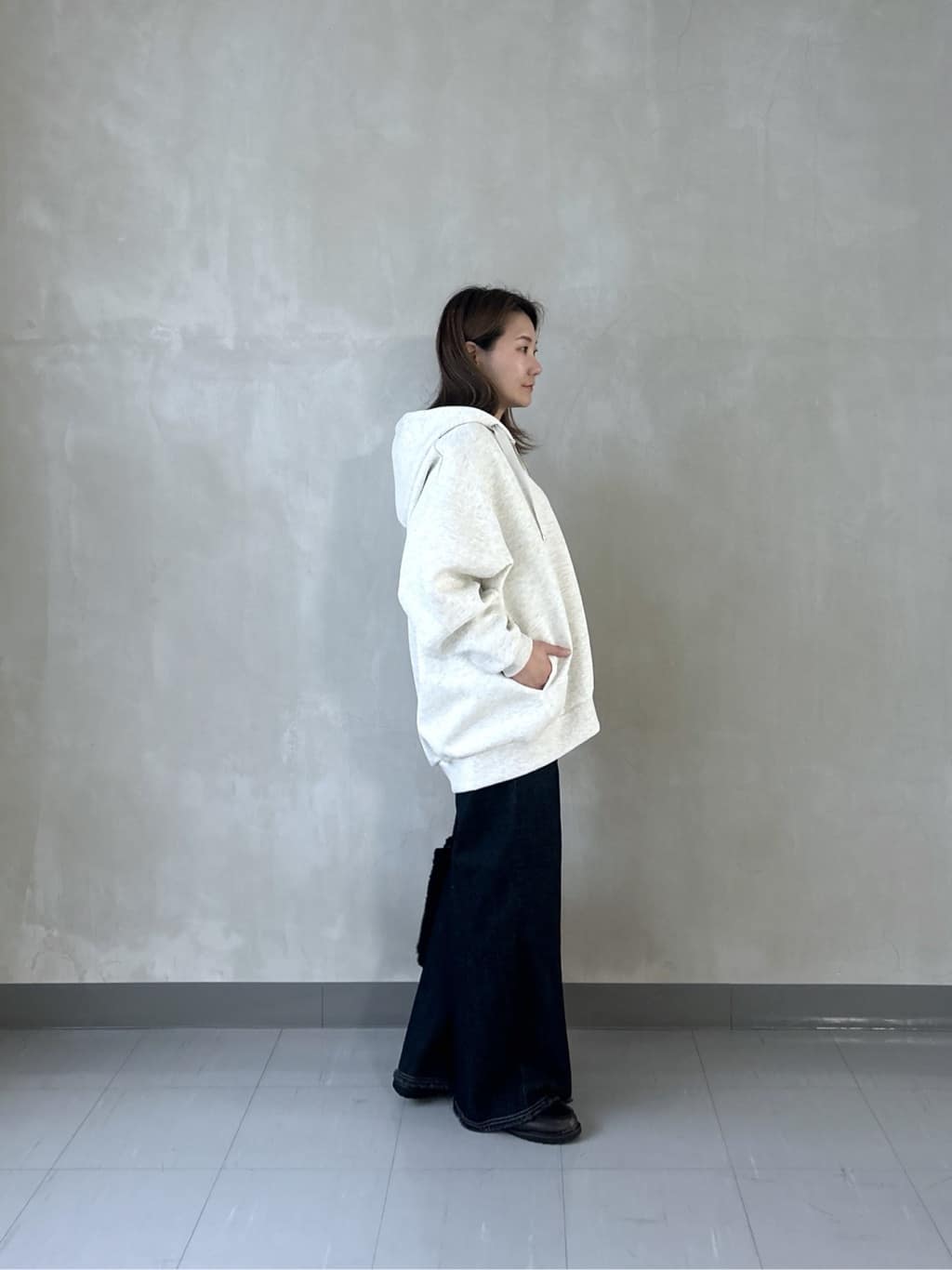 takaさんの「INDIVI｜エアーダンボールパーカー」を使ったコーディネート