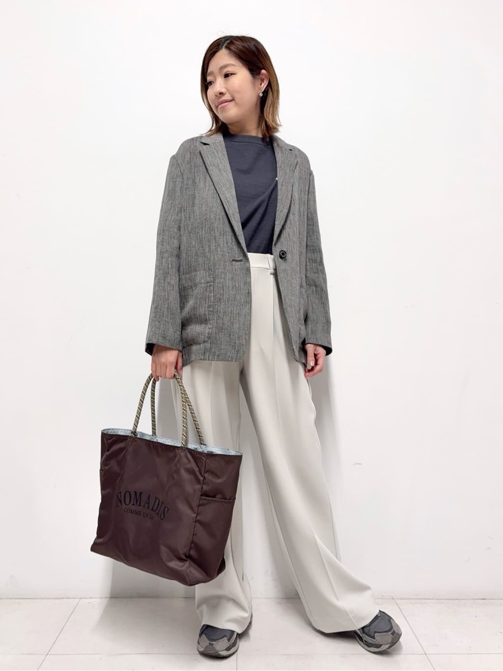 Nishijimaさんの「DRESSTERIOR｜【接触冷感/ウォッシャブル】センタープレスジョーゼットパンツ」を使ったコーディネート