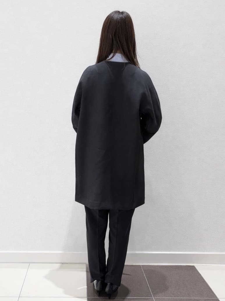 EMIRIさんの「OPAQUE.CLIP｜フォルムスリーブミドルコート【洗濯機OK】」を使ったコーディネート