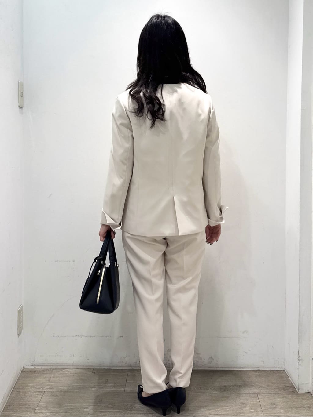 yuicciさんの「OPAQUE.CLIP｜《通勤／セットアップ対応》 Vネックジャケット／ダブルクロス【洗濯機OK】」を使ったコーディネート