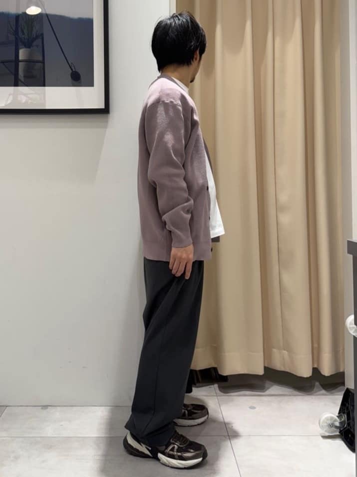 はさんの「THE SHOP TK｜【季節の変わり目に最適】ニットカーディガン ドライタッチ／軽量」を使ったコーディネート