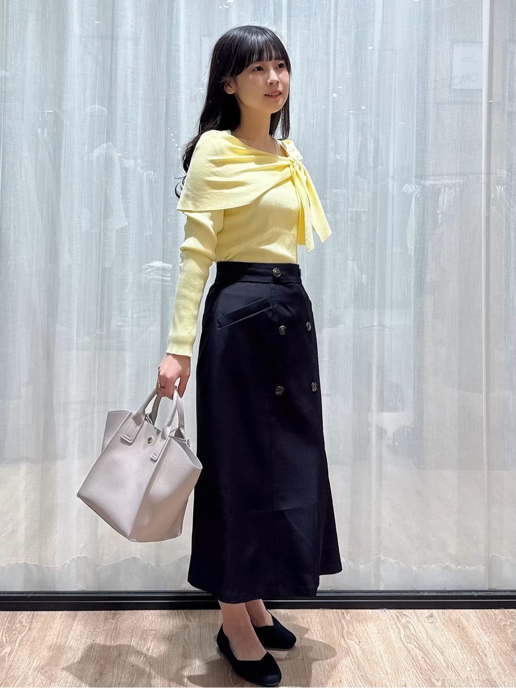 ぞうげさんの「OPAQUE.CLIP｜オフショルリボンリブニット【洗濯機OK】」を使ったコーディネート