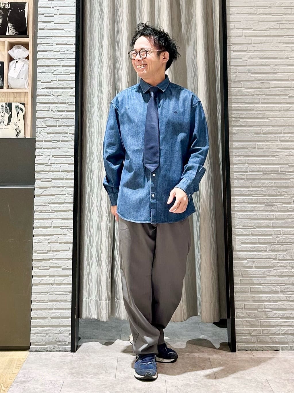 KENJI Iさんの「THE SHOP TK｜【POLO BCS 別注】 アソート長袖シャツ ストライプ／グレー／デニム」を使ったコーディネート