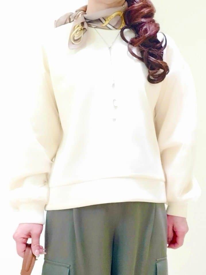 花さんの「Reflect｜チュールレイヤードスリーブプルオーバー」を使ったコーディネート