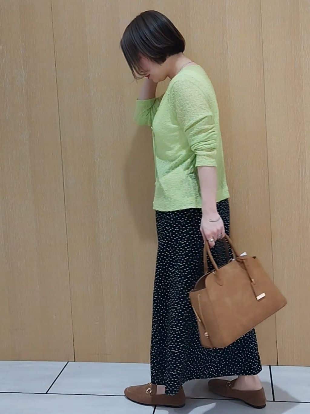 s u g iさんの「UNTITLED｜◆【シアー】ストレッチレースカーディガン」を使ったコーディネート