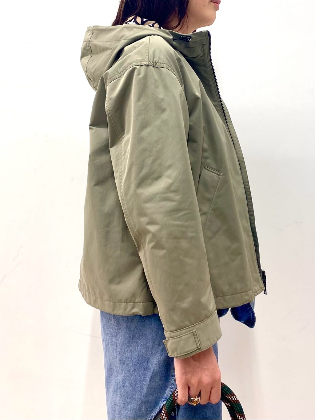 Sawaguchiさんの「DRESSTERIOR｜【ウォッシャブル/撥水素材】撥水ツイル マウンテンパーカー」を使ったコーディネート