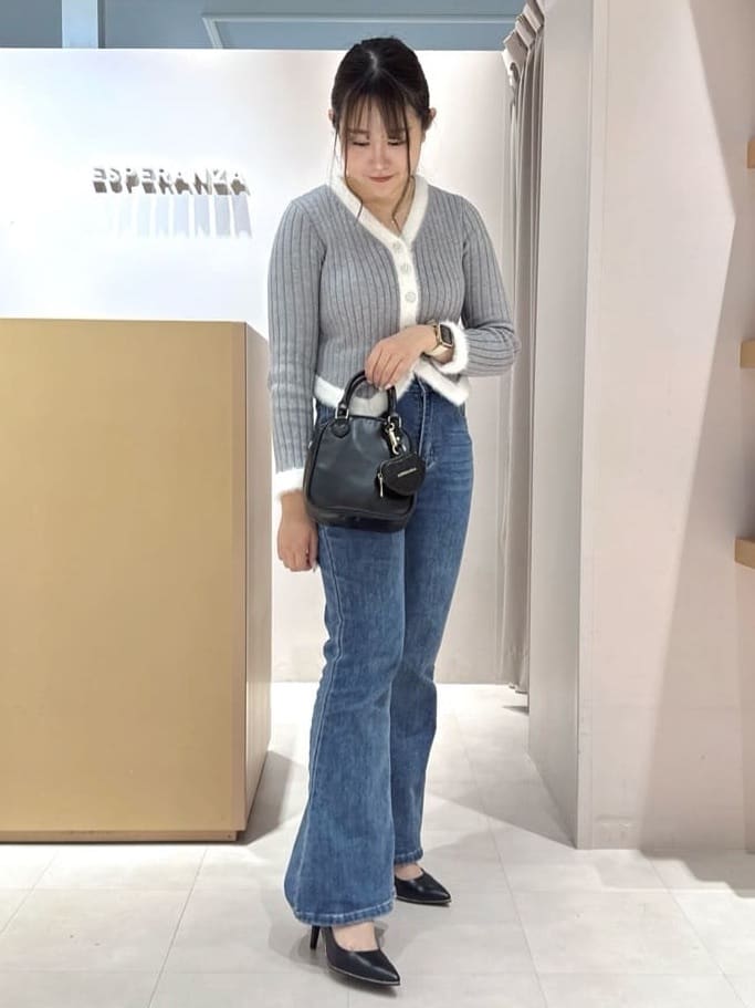 neinaさんの「ESPERANZA｜◆【晴雨兼用/12時間パンプス】約8.5cm　歩きやすくて疲れにくい」を使ったコーディネート