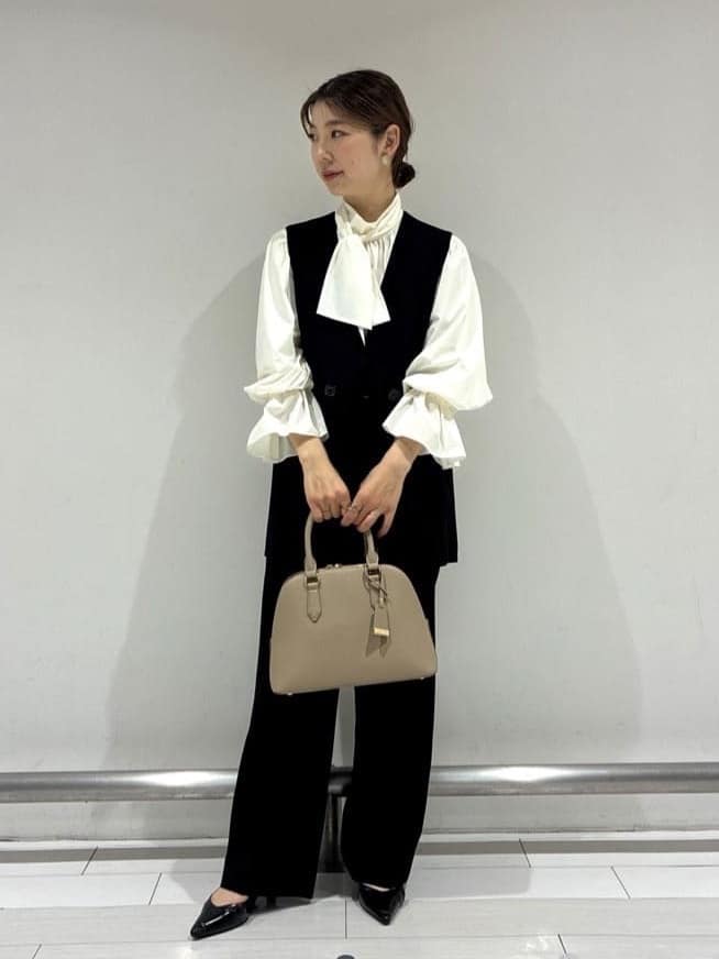 Rinさんの「UNTITLED｜◆【セレモニー/華やか】2WAYボウタイブラウス」を使ったコーディネート