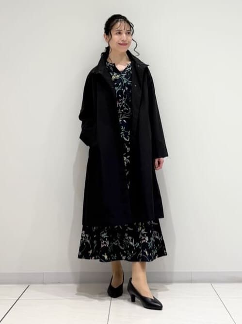 kayoさんの「INDIVI｜【撥水／軽量】ミニマル スタンドカラーコート」を使ったコーディネート