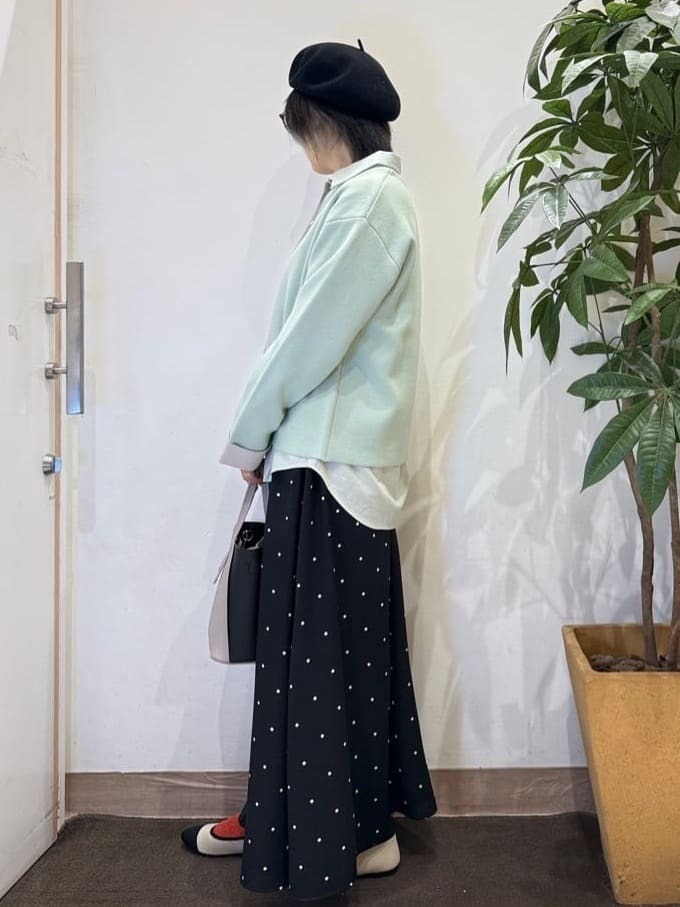 misakiさんの「SHOO･LA･RUE｜【洗濯機可/S-LL】品良くきまる 配色カーディガン」を使ったコーディネート
