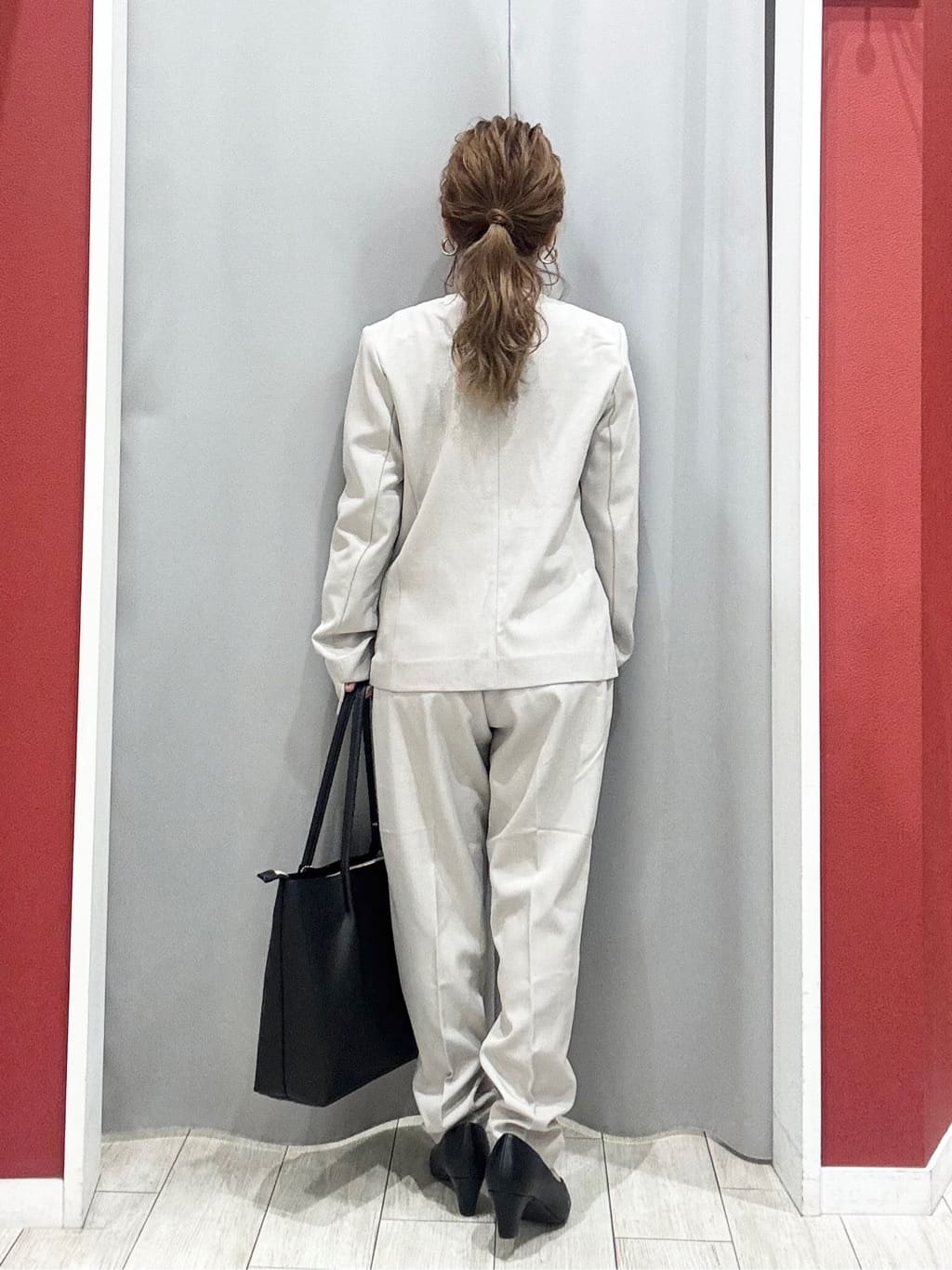 shioさんの「SHOO･LA･RUE｜【洗濯機可/UV/SS-3L】すっきり好印象 ノーカラージャケット」を使ったコーディネート
