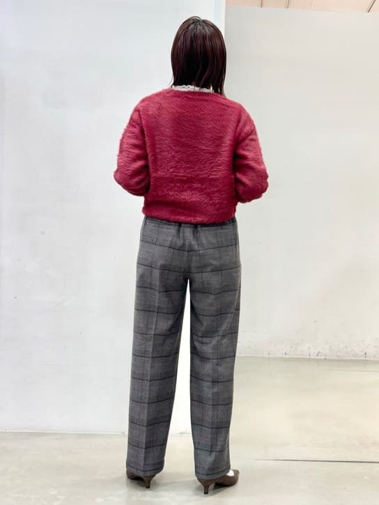 fujiさんの「THE SHOP TK｜【華やかで柔らか】ふわふわフェザーニット/洗える・前後2WAY」を使ったコーディネート