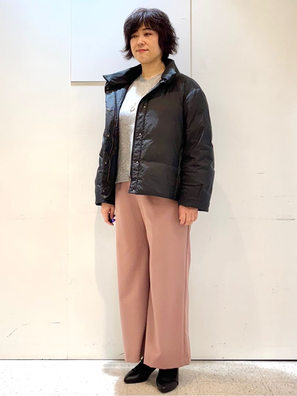 ヤスコさんの「Reflect｜【すっきりシルエット】ショート丈ダウンコート」を使ったコーディネート