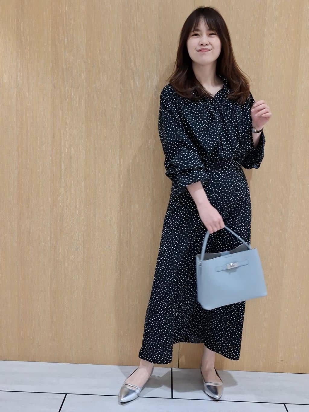 YuKaRiさんの「UNTITLED｜【セットアップ可/後ろウエストゴム】ランダムドットスカート」を使ったコーディネート