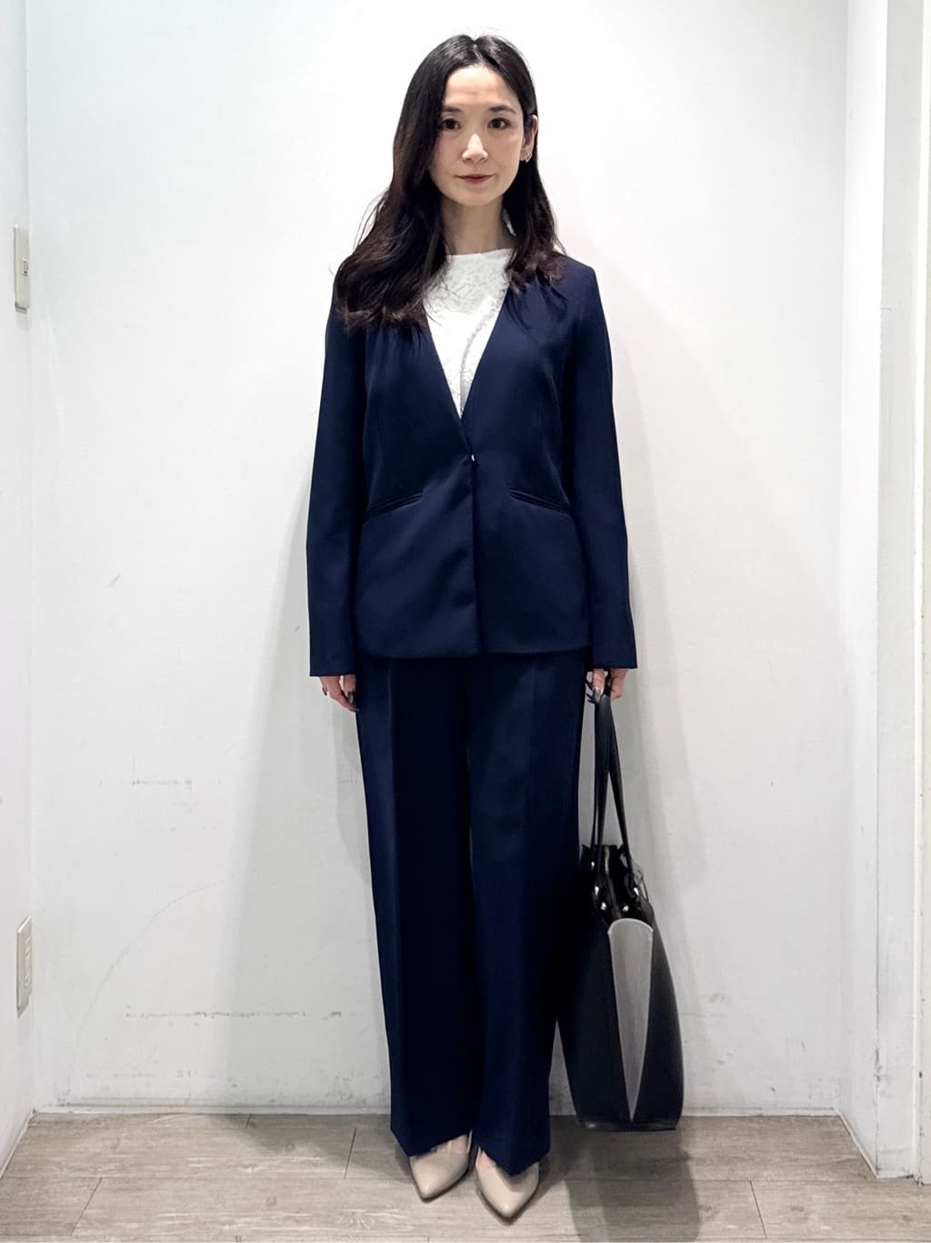yuicciさんの「OPAQUE.CLIP｜《通勤／セットアップ対応》 Vネックジャケット／ダブルクロス【洗濯機OK】」を使ったコーディネート