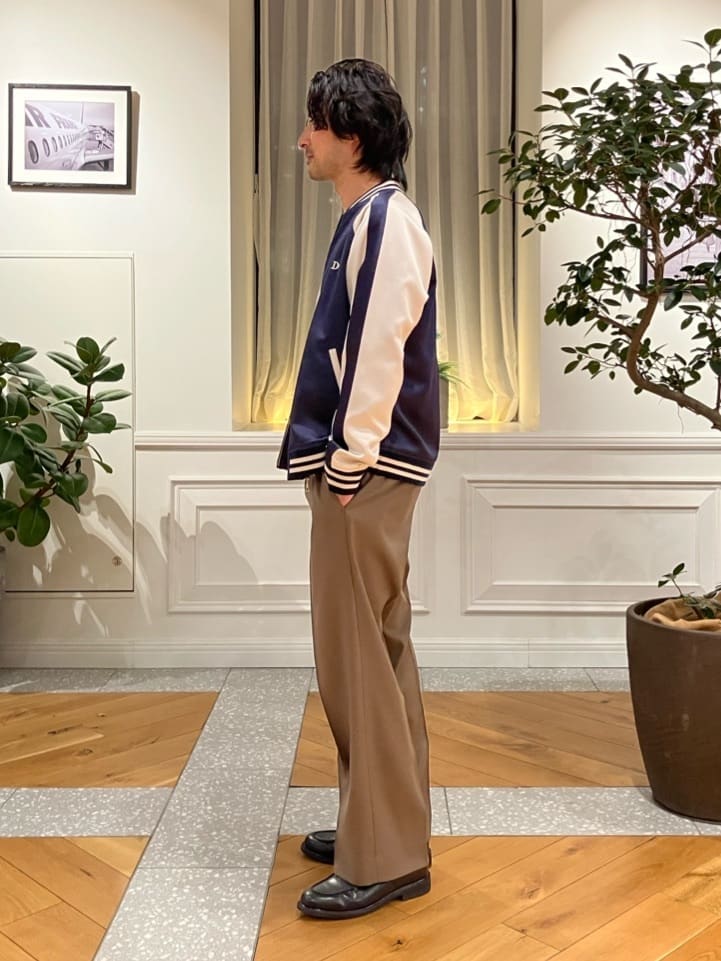 junyaさんの「DRESSTERIOR｜【ウォッシャブル】サイドゴア ワンタックワイドパンツ」を使ったコーディネート