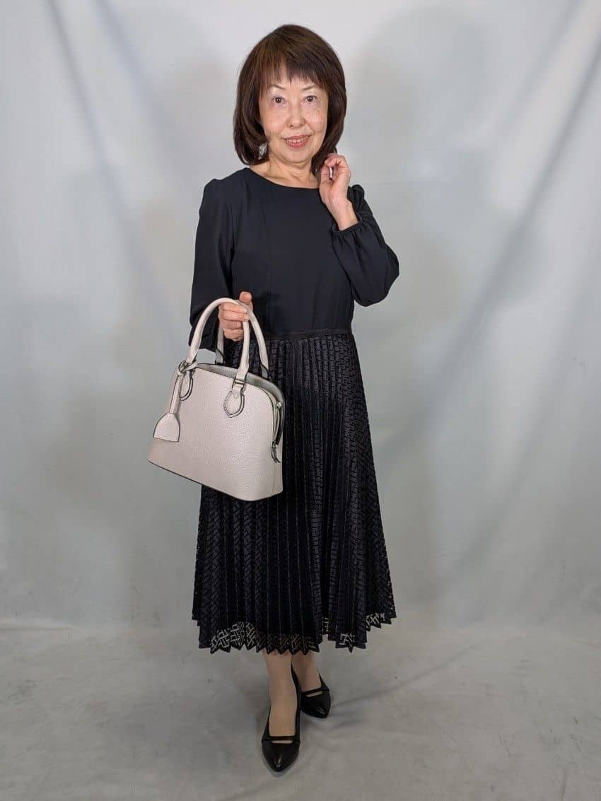 k.kazunoさんの「Reflect｜【SS-4Lサイズ】シフォン&times;幾何柄レースプリーツワンピース」を使ったコーディネート