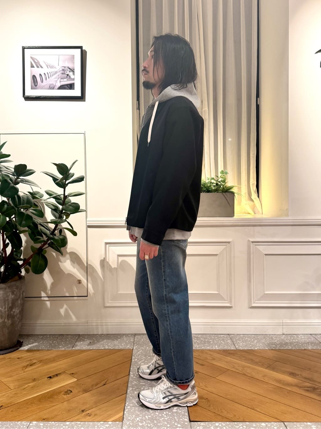 kawarataniさんの「DRESSTERIOR｜【接触冷感／セットアップ可】ドライタッチ ハイカウントジップアップパーカ」を使ったコーディネート